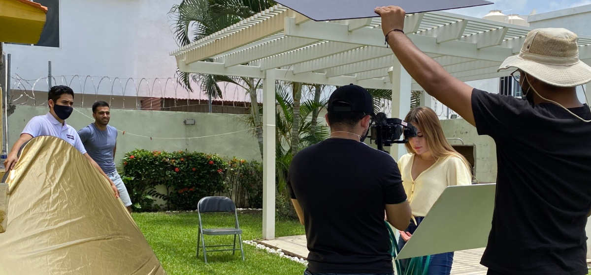 Your Alternative text